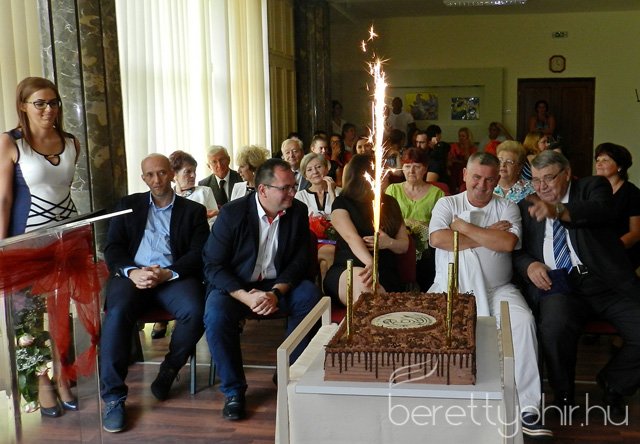 85 éves kórházunk szülészeti osztálya 42